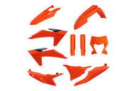 Polisport Black w/ Forks Plastic Kit for KTM: EXC350F (2024-2025), EXC450F (2024-2025), EXC500F (2024-2025), XCF450W (2024-2025), XCW150 (2024-2025), XCW250 (2024-2025), XCW300 (2024-2025), XCW300 Factory Edition (2025), XW-F 350 (2024), XW-F 500 (2024)