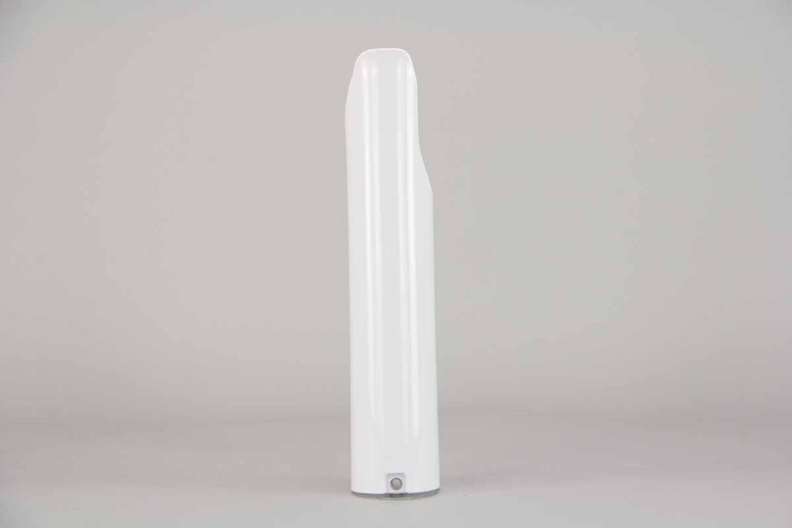 Right Side Polisport White Lower Fork Guards replacement plastics for 05-07 Yamaha YZ125, YZ250, YZ250F, YZ450F dirt bikes.