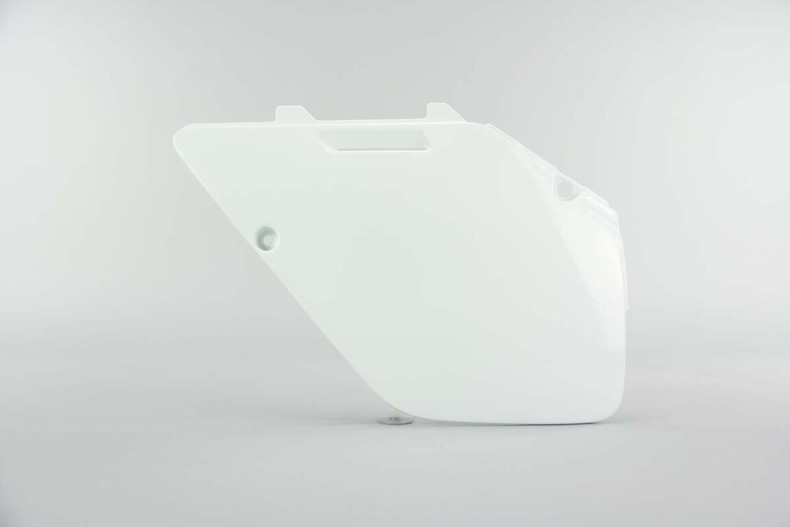 Left Side Polisport White Side Number Plates replacement plastics for 96-00 Suzuki RM125, RM250 dirt bikes.