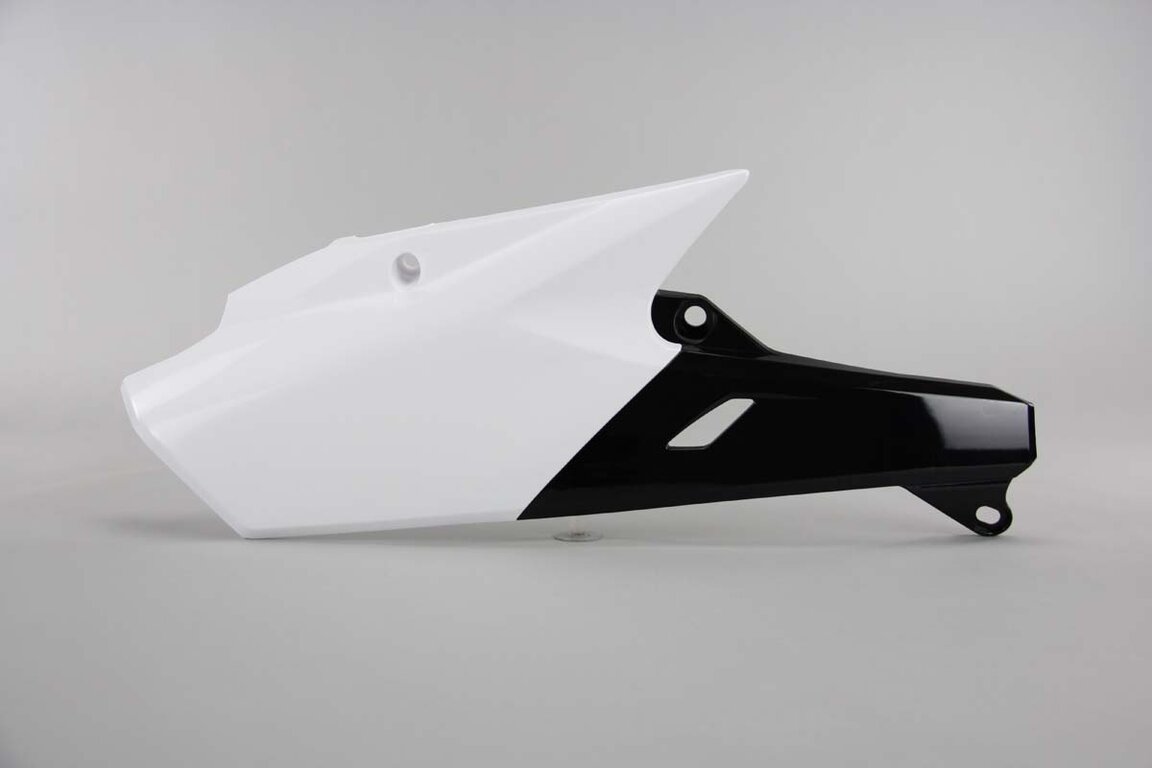 Right Side Polisport White / Black Side Number Plates replacement plastics for 14-19 Yamaha YZ250F, YZ250FX, YZ450F, YZ450FX dirt bikes.