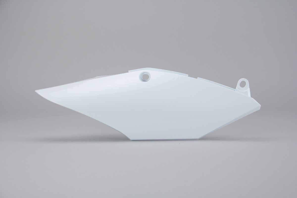 right-side-ufo-white-side-