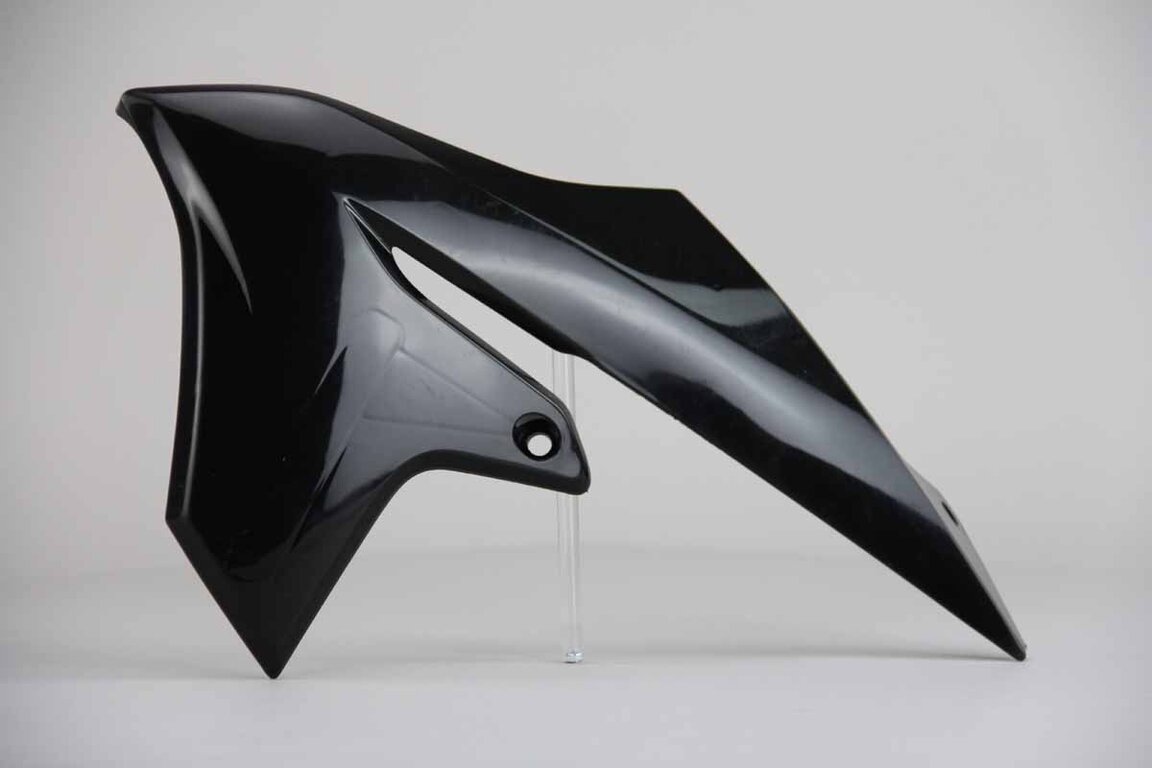 Left Side UFO Black Radiator Shroud Set replacement plastics for 18-26 Yamaha YZ65 dirt bikes.