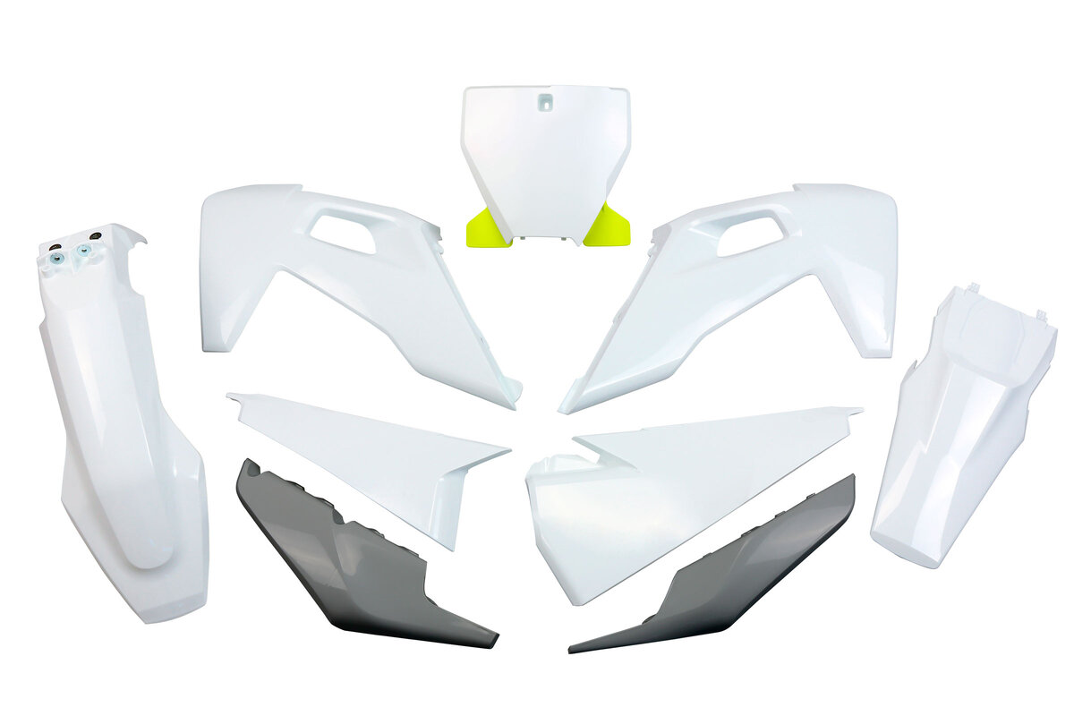 UFO White Plastic Kit 18-22 FC, FX, TC, TX