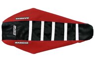 DeCal Works GG Red Black White with GasGas logo Gripper Ribbed Seat Covers for GasGas: EC 450F (2024-2025), EC125 (2025), EC250 (2024-2025), EC250F (2025), EC300 (2024-2026), EC350F (2025), EC500F (2025), ES 350 (2024), ES 500 (2024), EW 500F (2024), EX250 (2024-2025), EX250F (2024-2025), EX300 (2024-2026), EX350F (2...and more