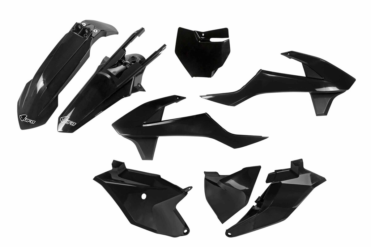 UFO Black Plastic Kit fits 21-24 MC85