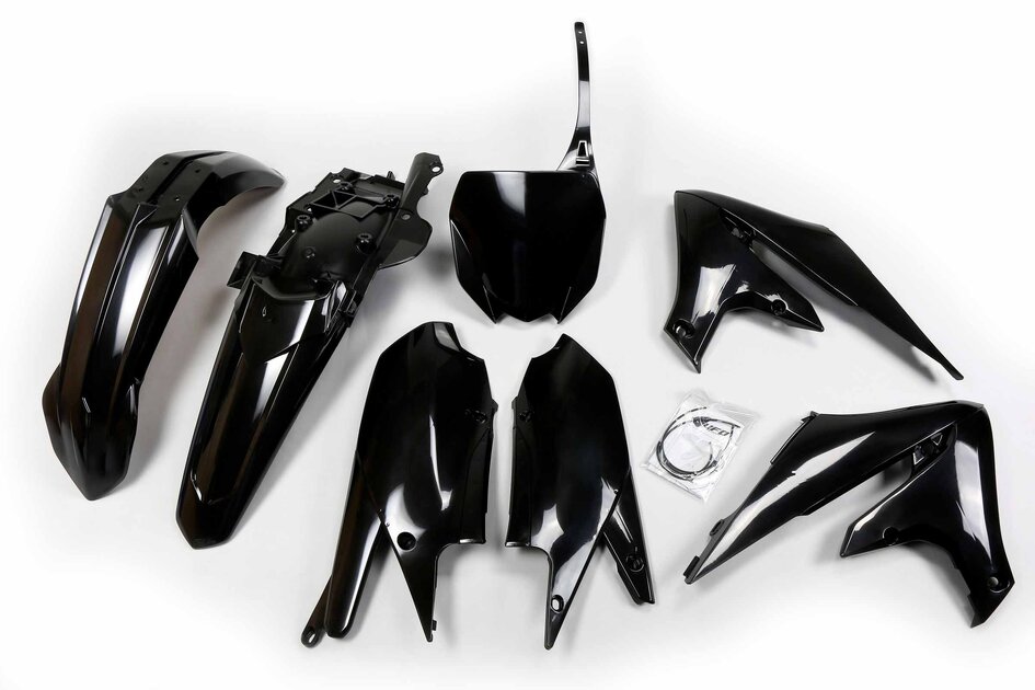 ufo-black-plastic-kit-for-