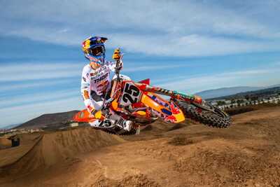 DeCal Works is a proud sponsor of the 2022 Factory Red Bull KTM Marvin Musquin racing the all new SXF450FE