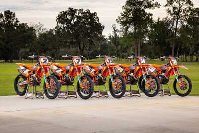 DeCal Works is a proud sponsor of the 2023 Red Bull KTM Factory Racing Team Bikes